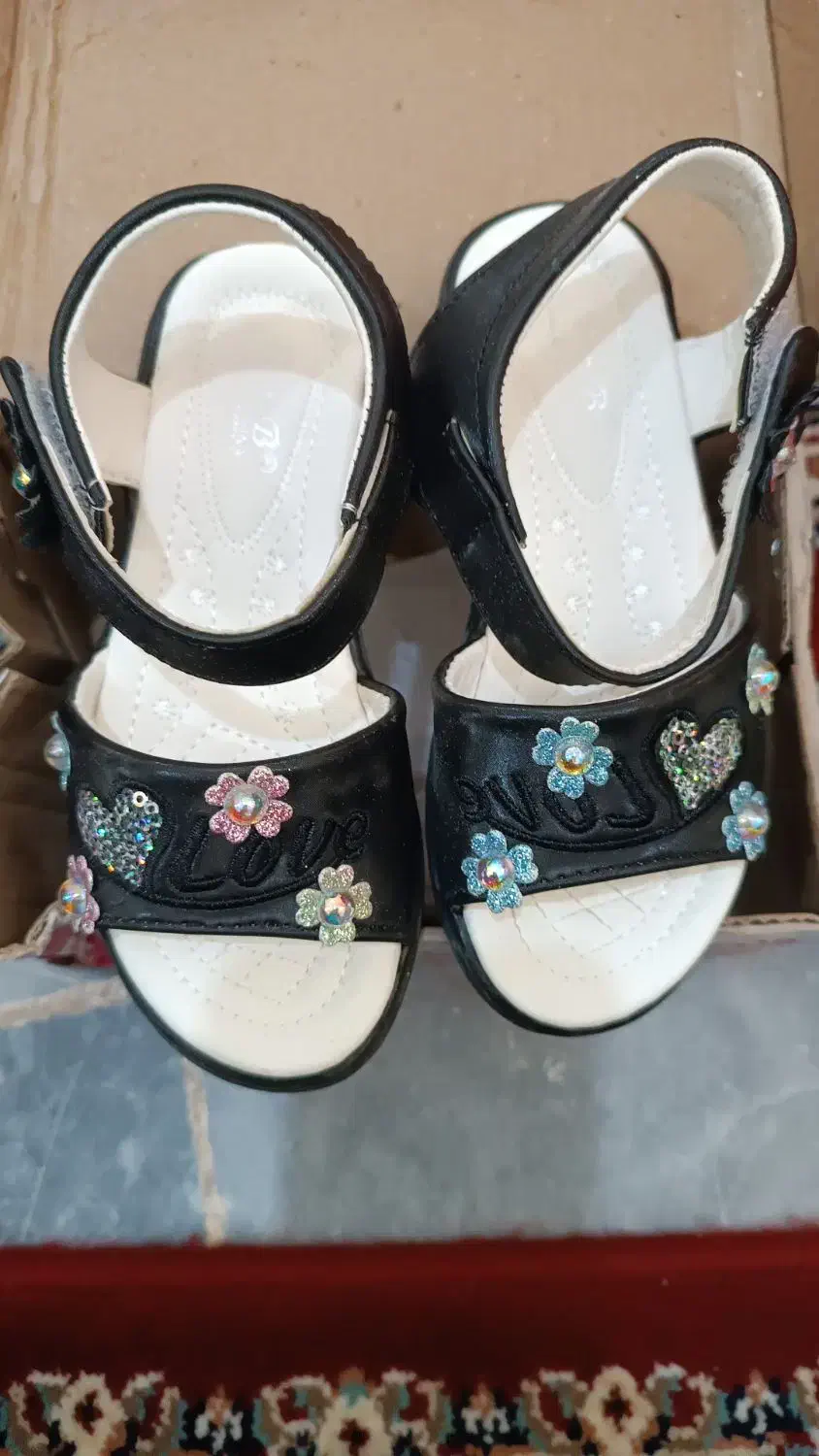 کفش و لباس بچه گانه|کفش و لباس بچه|ماکو, |دیوار