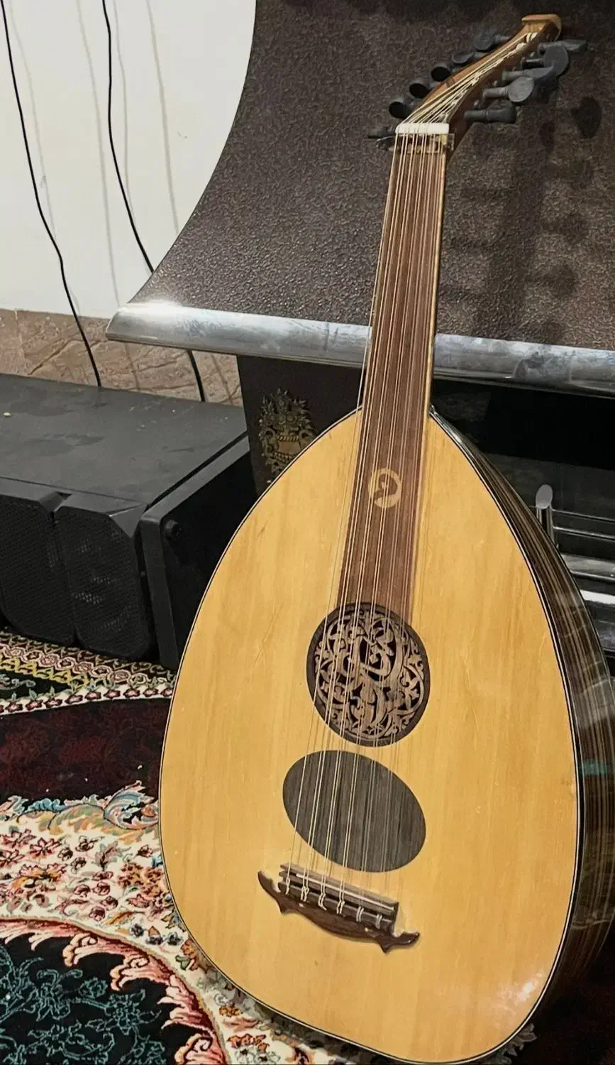 ساز عود بندری|سازهای سنتی|بم, |دیوار