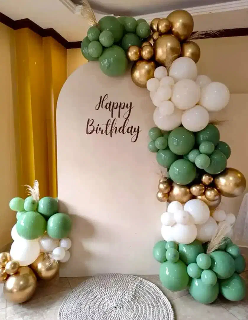 بادکنک ارایی بک میز عددوهپی نئون در محل ففط ۲۵۰۰ت|خدمات پذیرایی، مراسم|کرج, گلشهر|دیوار