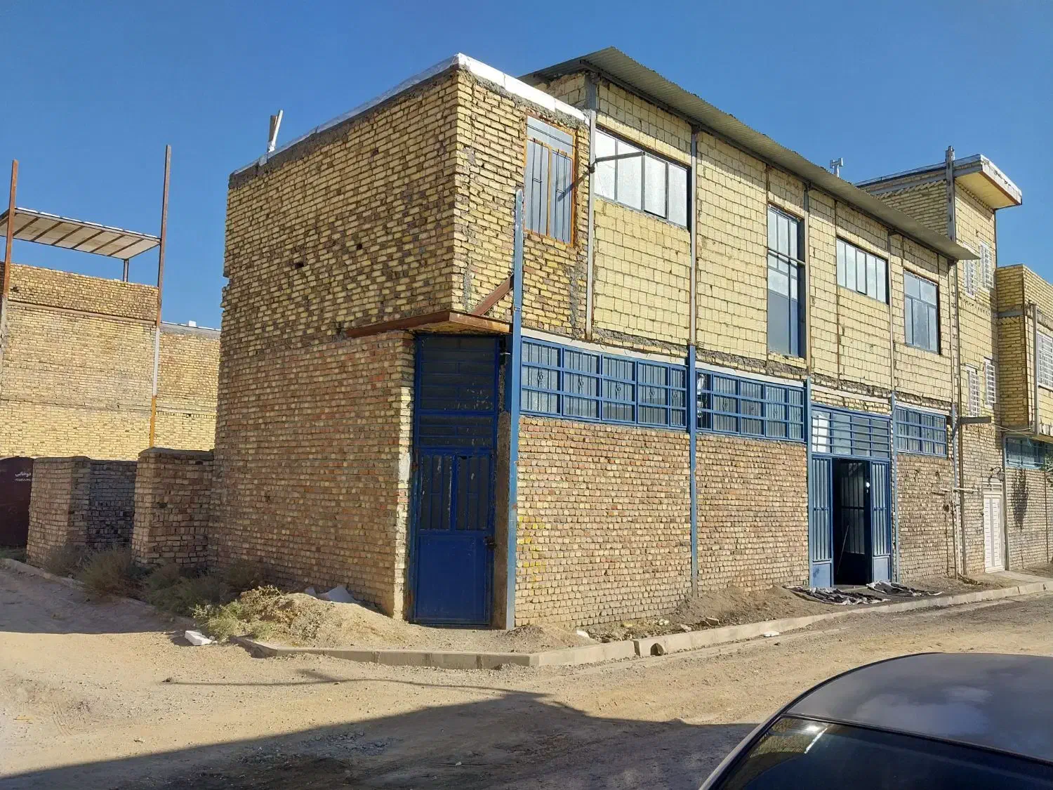 کارگاه۹۰متریدردوطبقه|فروش مغازه و غرفه|اراک, |دیوار