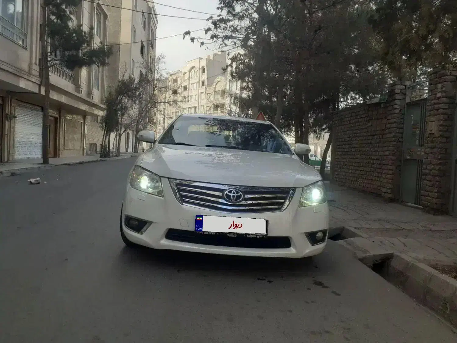 تویوتا اریون ۲۰۱۱|خودرو سواری و وانت|مشهد, فرهنگیان (شهرک غرب)|دیوار