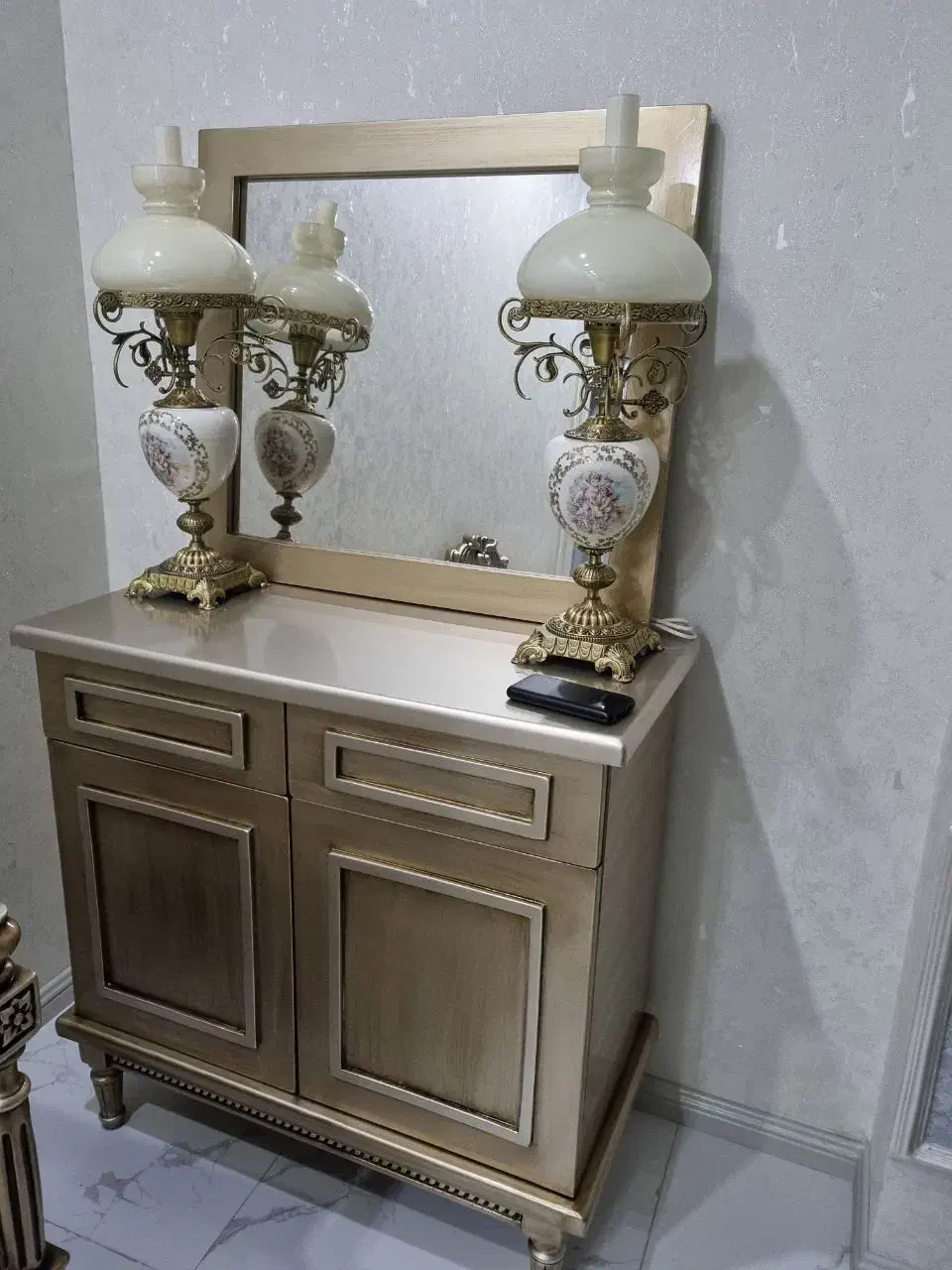 کنسول|مبلمان خانگی و میز عسلی|اردبیل, |دیوار