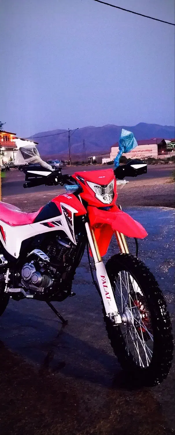 موتور تریل فلات|موتورسیکلت|میانه, |دیوار