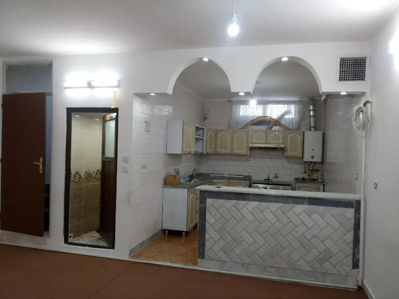 زیرزمین راه جدا/گلستان/بازسازی شده تر و تمیز|اجارهٔ خانه و ویلا|سمنان, |دیوار