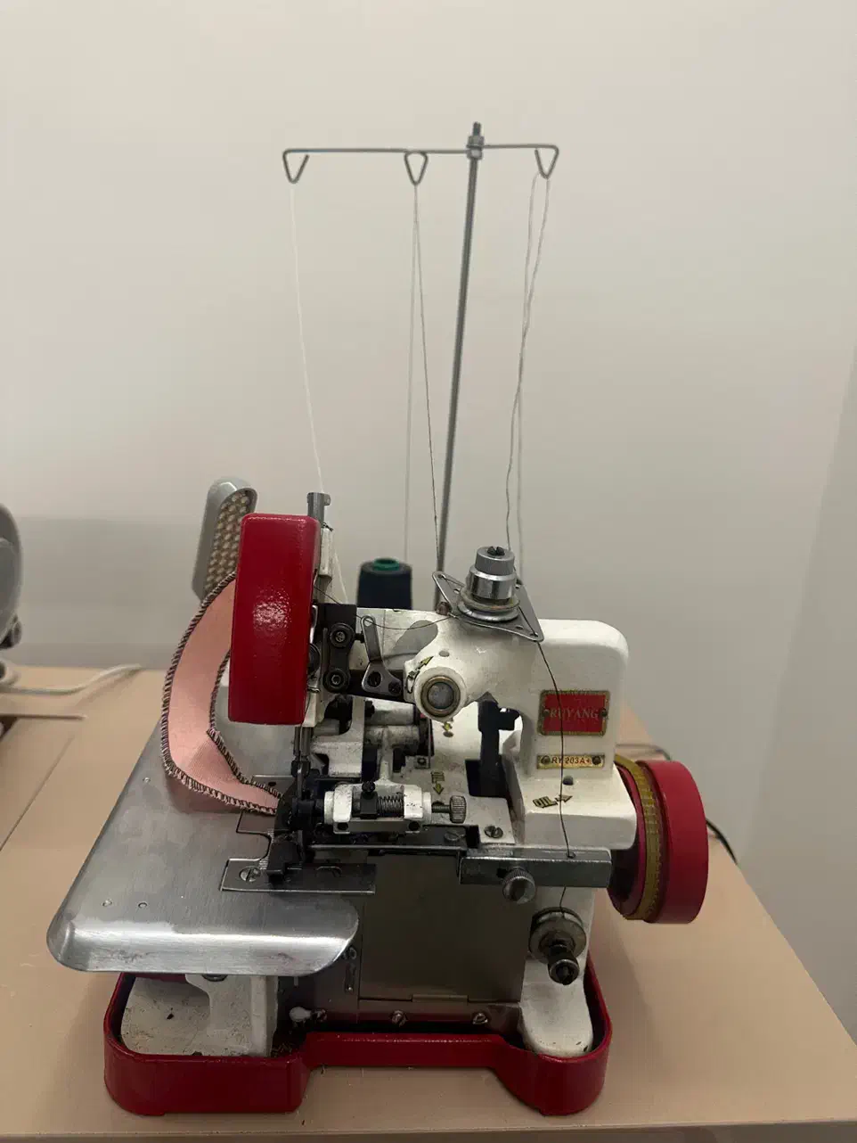 سردوز فروش فوری|چرخ خیاطی و ریسندگی|قم, زنبیل آباد|دیوار