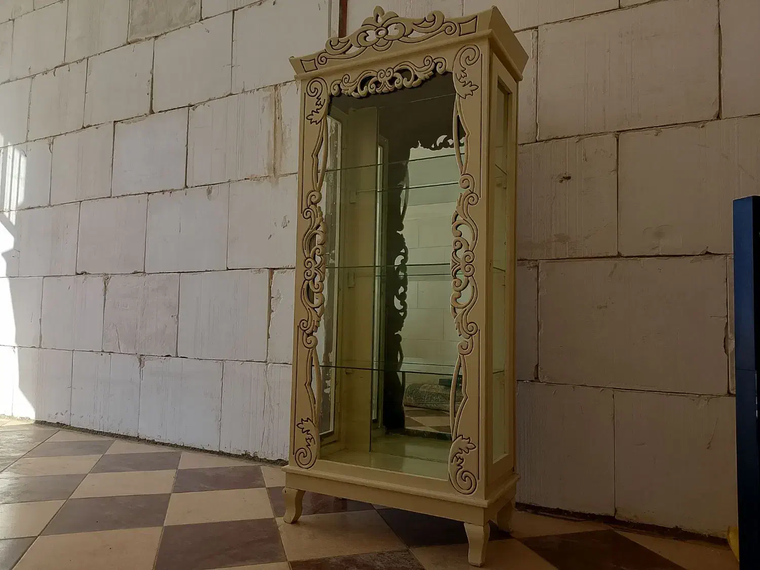 بوفه|بوفه، ویترین، کنسول|خاوه, |دیوار