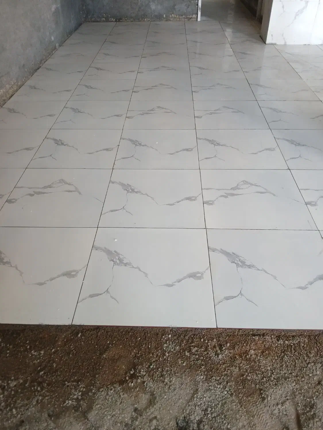 کاشی کاری چسبی اسلب|خدمات پیشه و مهارت|شوشتر, |دیوار