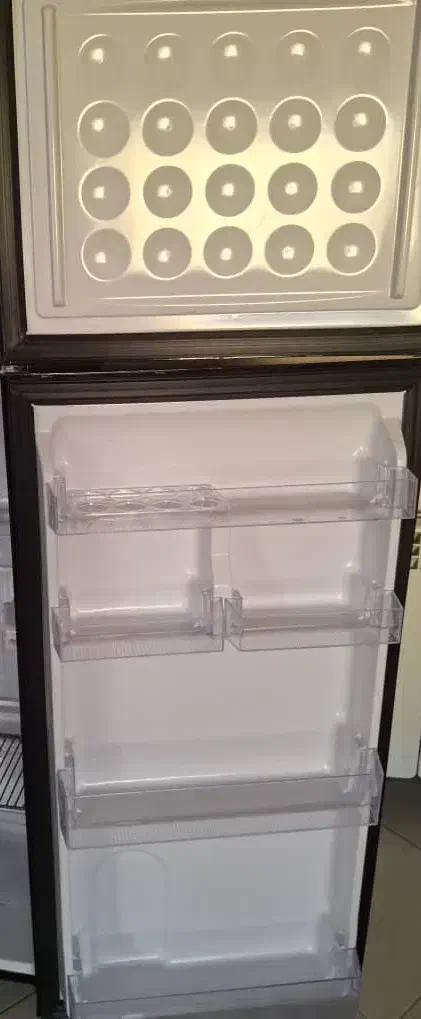 یخچال|یخچال و فریزر|فولادشهر, فولادشهر|دیوار