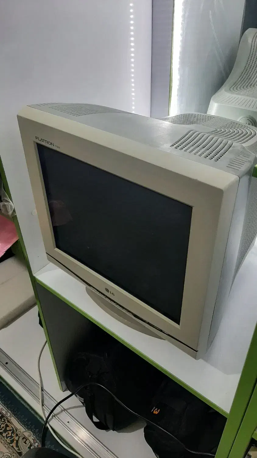 مانیتور ال جی طرح لبخند|قطعات و لوازم جانبی رایانه|قرچک, مهدیه|دیوار