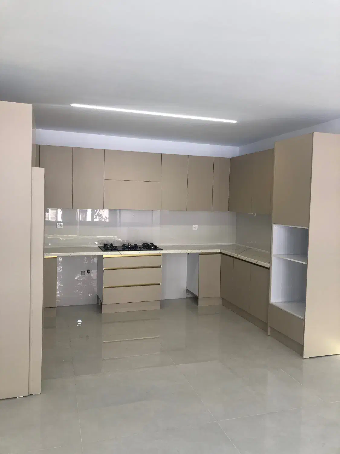 آپارتمان ۱۳۰متری دو خوابه غرق نور|اجارهٔ آپارتمان|تهران, حکمت|دیوار