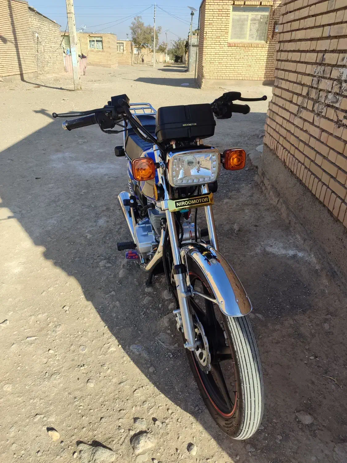 موتور 200|موتورسیکلت|تربت جام, میان جام|دیوار