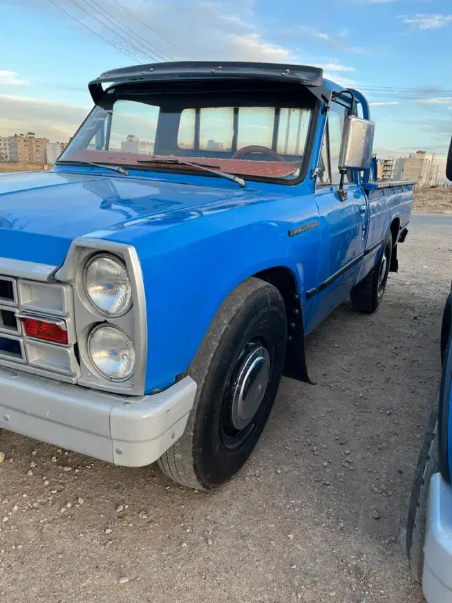 وانت نیسان مدل ۷۴|خودرو سواری و وانت|شیراز, شهرک رضوان|دیوار