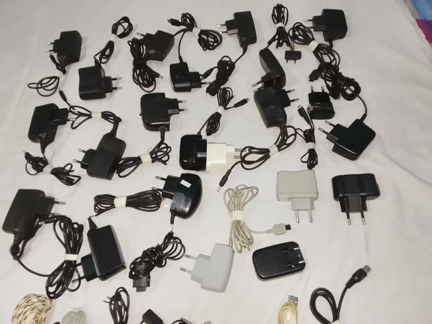 لب تاپ وشارژر قدیمی|تبلت|اهواز, باغ شیخ|دیوار