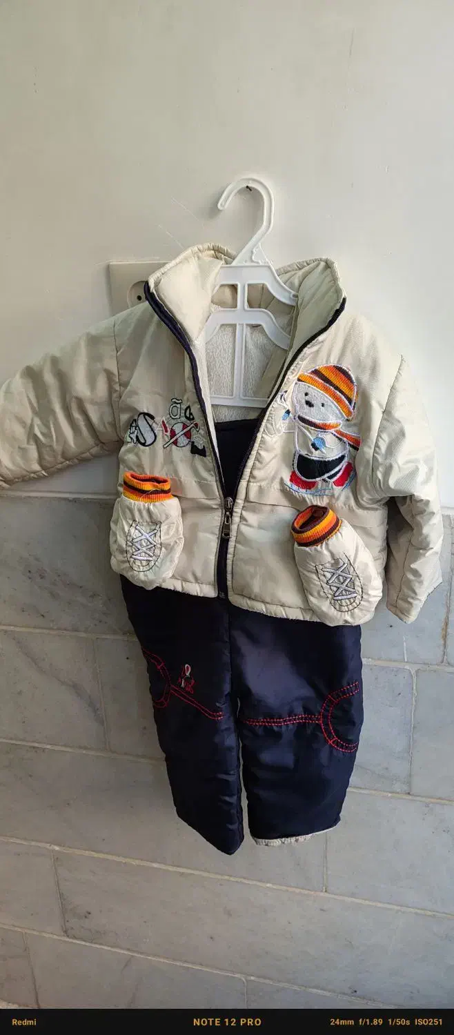 تعدادی کاپشن و لباس گرم مخمل وبافت بچه گانه|کفش و لباس بچه|یزد, |دیوار