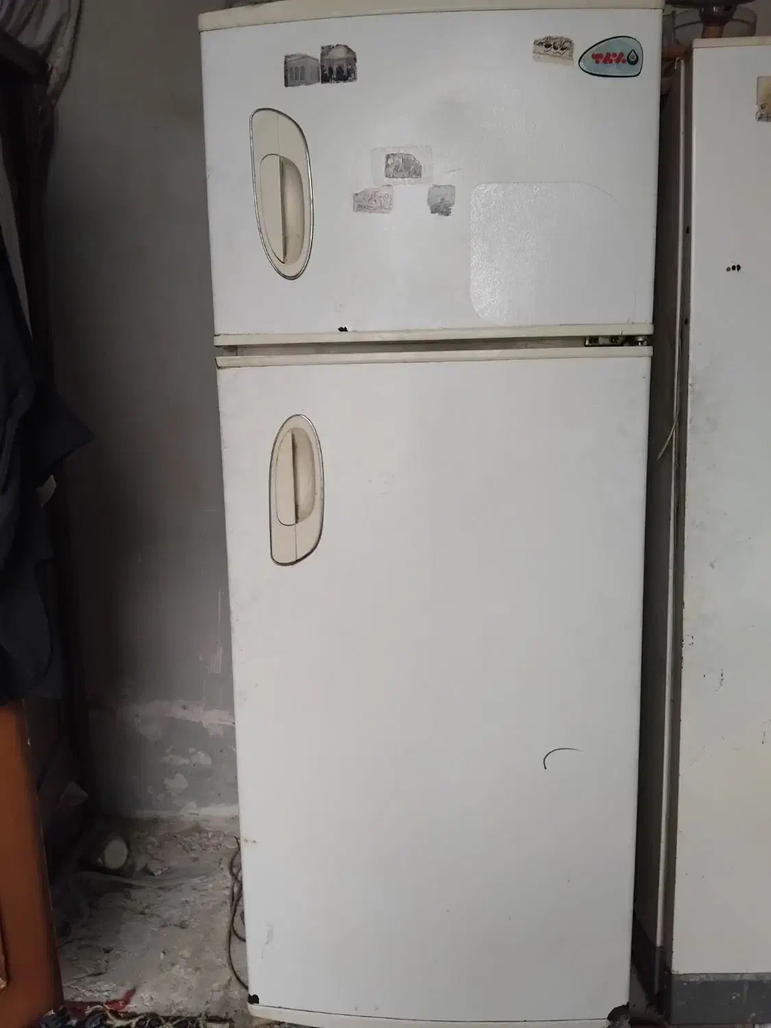 یخچال|یخچال و فریزر|قم, دروازه ری|دیوار