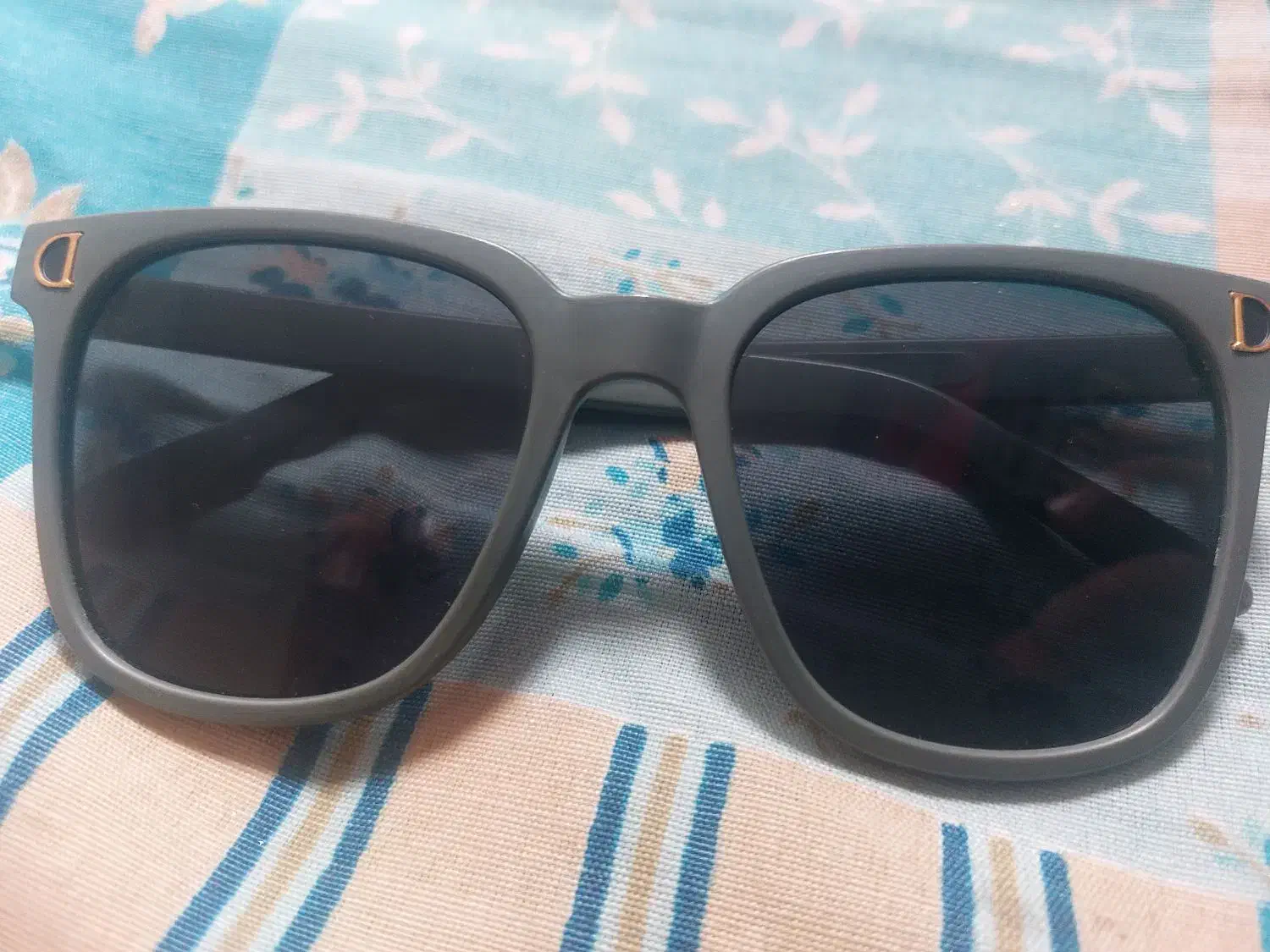 عینک آفتابی برند دیور (کپی)|زیورآلات و اکسسوری|خور (فارس), |دیوار