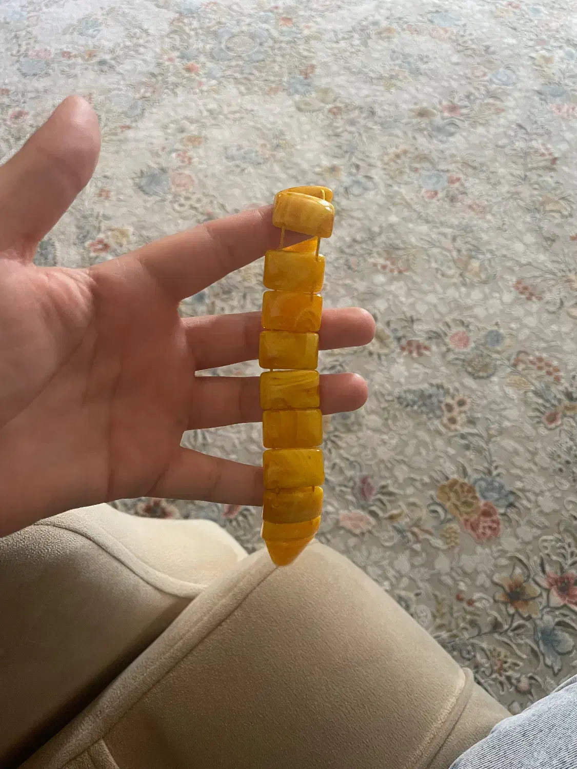 تسبیح زازا کهربا‌|کلکسیون اشیاء عتیقه|نقده, |دیوار