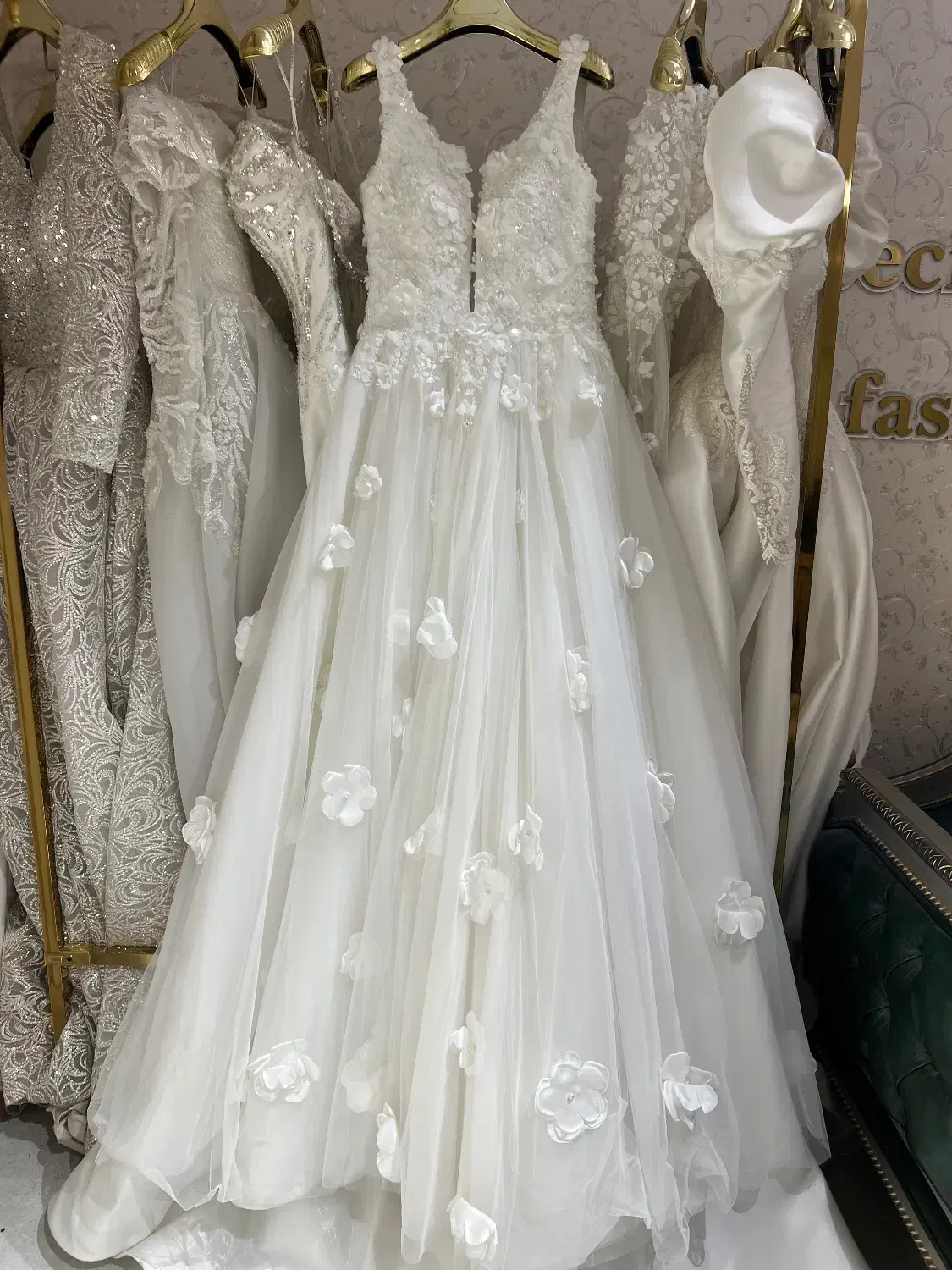 لباس عروس زیر قیمت|لباس|شیراز, چنچنه|دیوار