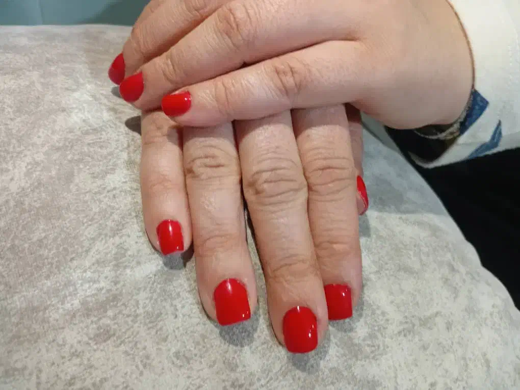 کاشت ناخن با بهترین کیفیت|خدمات آرایشگری و زیبایی|محمدشهر, همایون ویلا|دیوار