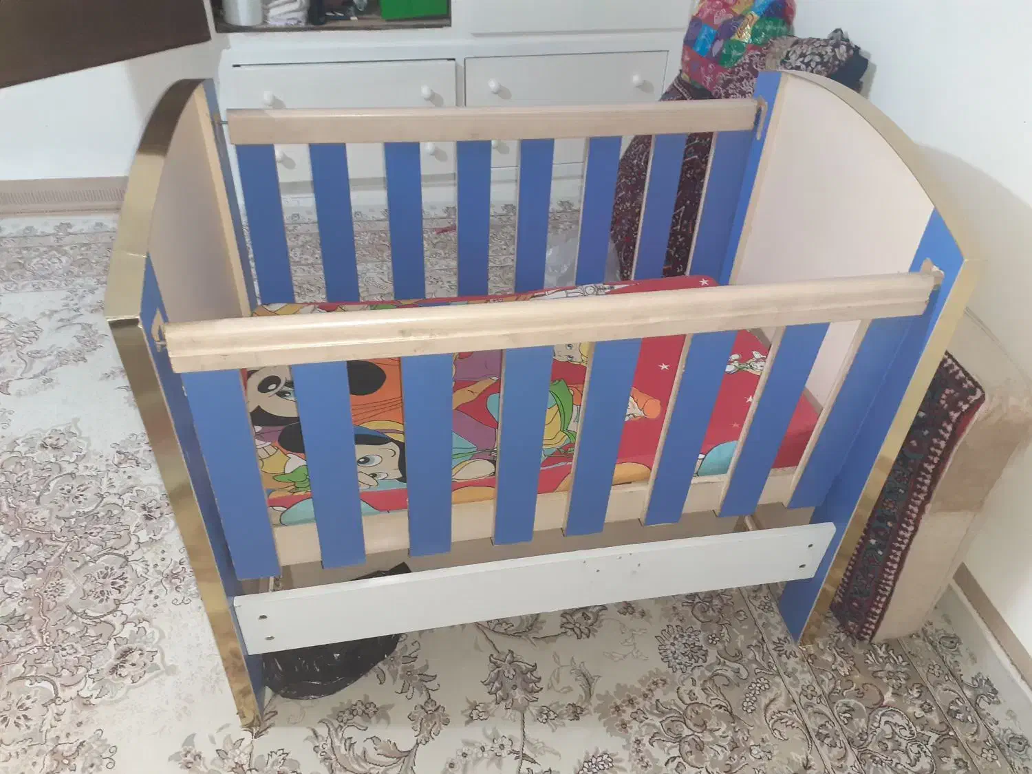 تخت و گهواره کودک|تخت و سرویس خواب|مسجد سلیمان, |دیوار