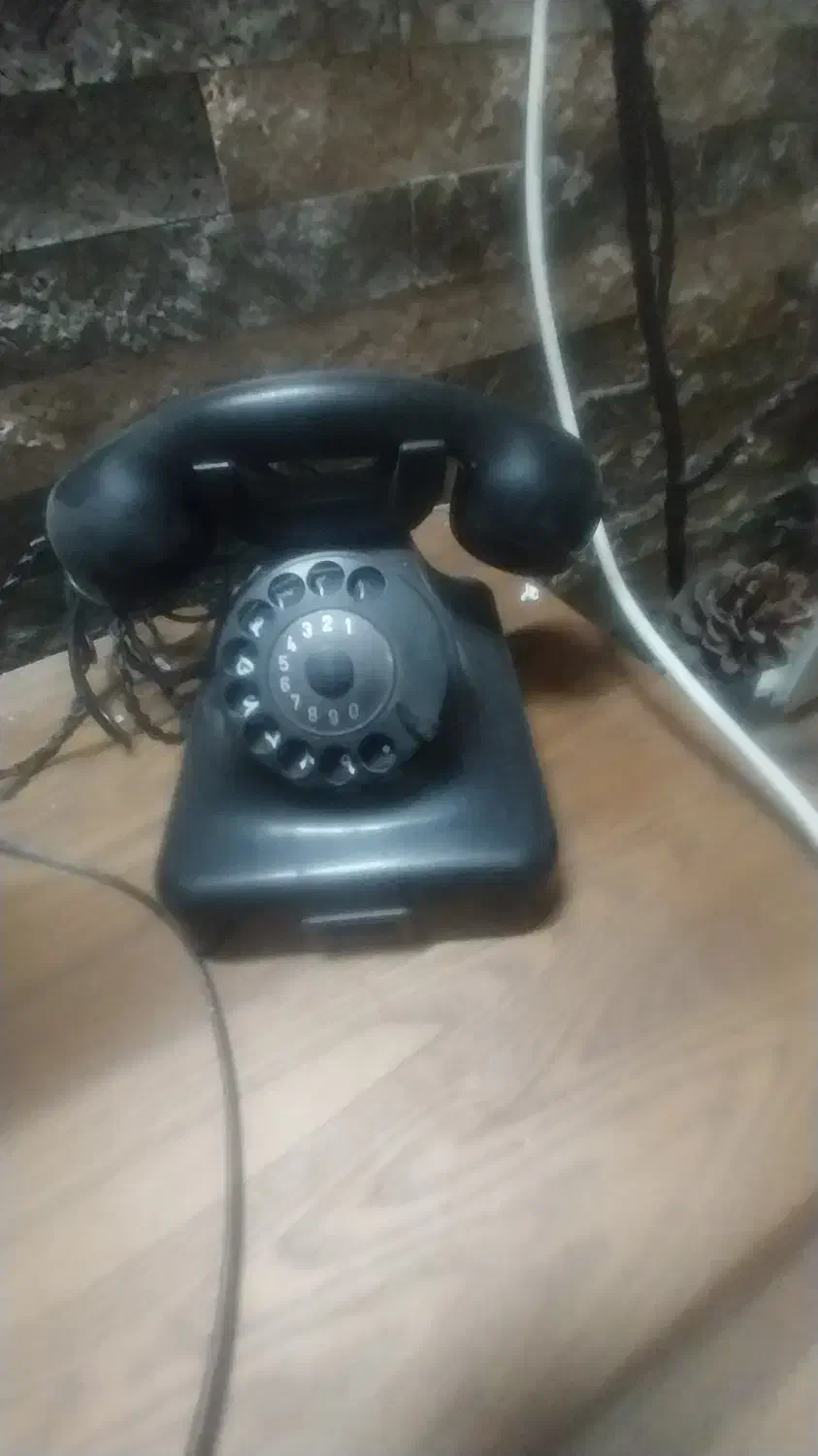 خط تلفن‌همراه اول|سیم‌کارت|اندیشه, اندیشه فاز ۳|دیوار