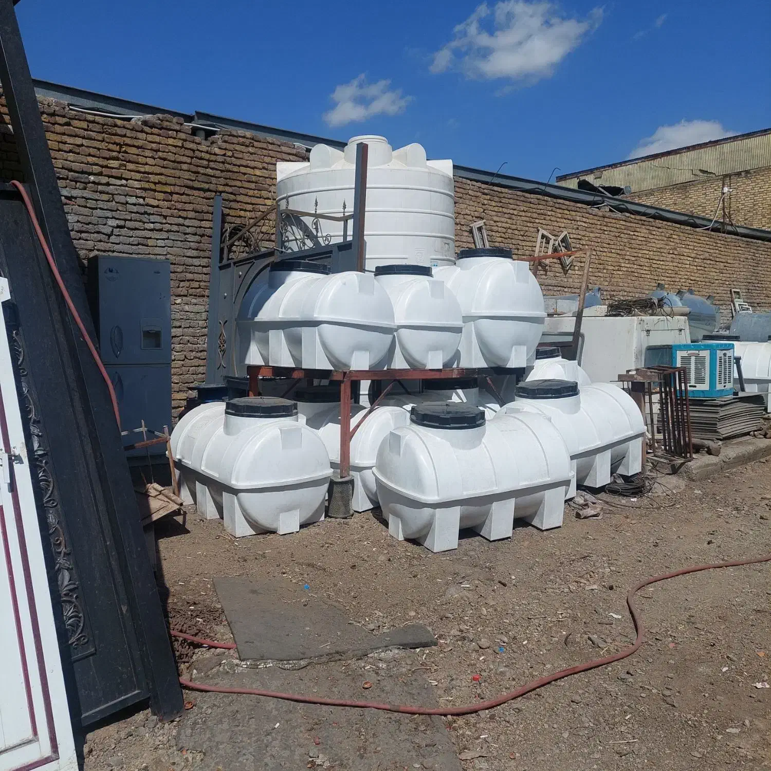 تانکر پلاستیکی سه لایه|مصالح و تجهیزات ساختمان|زنجان, |دیوار