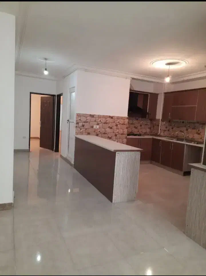 آپارتمان ۱۳۰ متر ۲ خواب پارکینگ اختصاصی یخسازی|اجارهٔ آپارتمان|رشت, یخسازی|دیوار