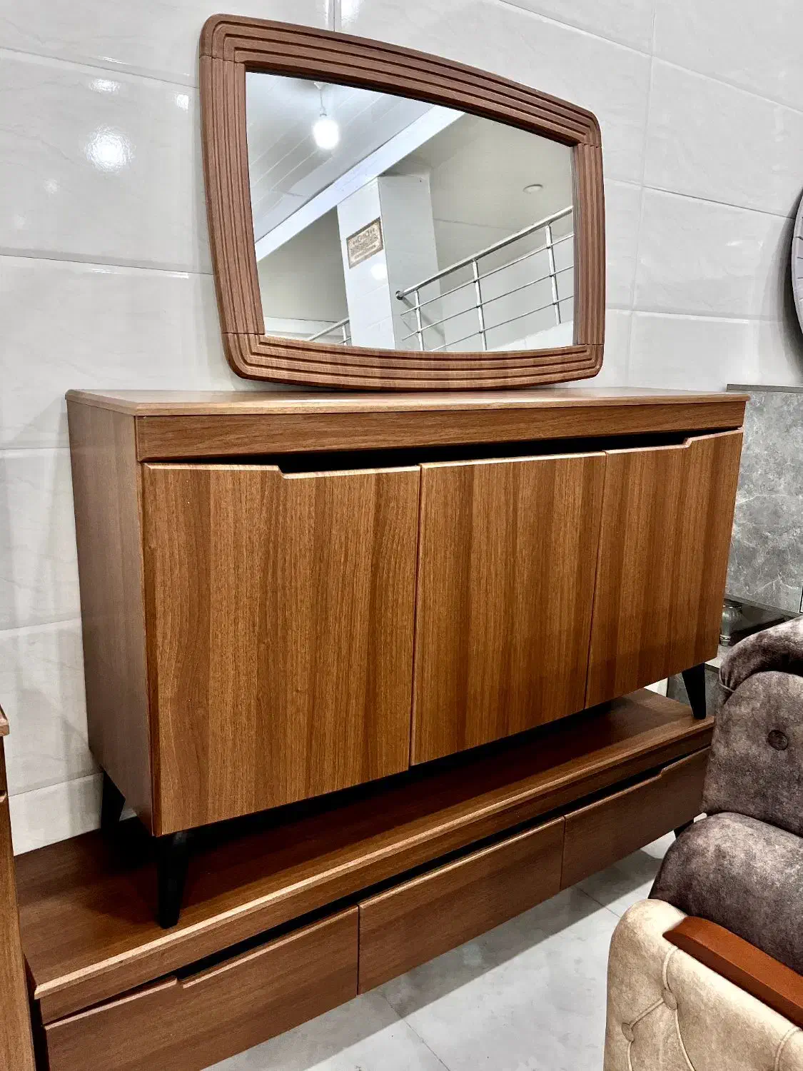 آیینه کنسول جا کفشی زیر تلویزیونی با قیمت اقتصادی|آینه|خرم‌آباد, |دیوار