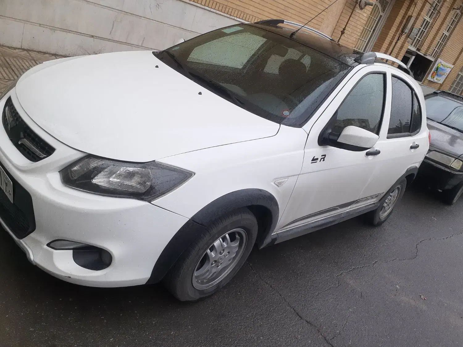 کوئیک ۴۰۰ ، بدون رنگ ، شاسی پلمپ، با رینگ|خودرو سواری و وانت|قم, طلاب غیر ایرانی|دیوار