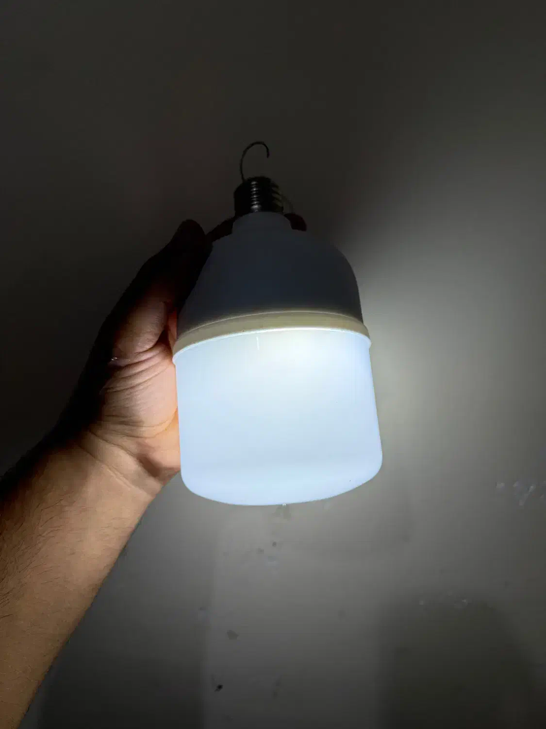 لامپ شارژی پر قدرت|لامپ و چراغ|مراغه, |دیوار