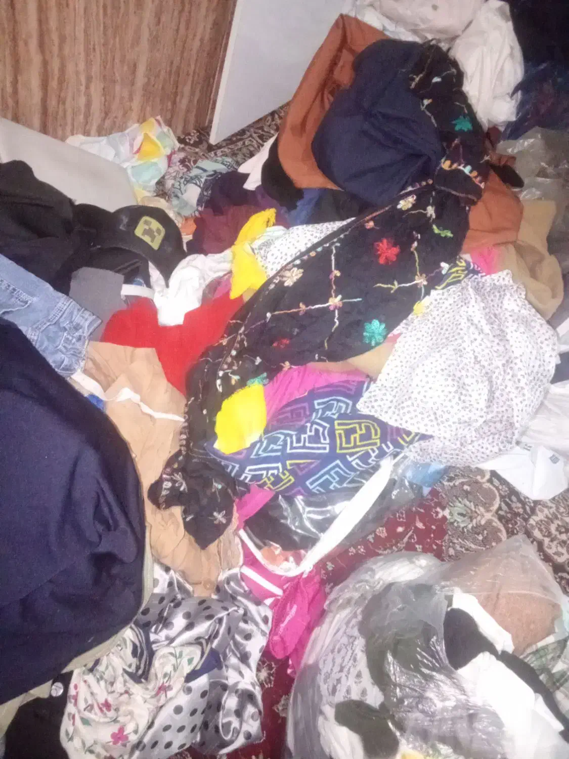 سالم وتمیزدرحدنو|لباس|مشهد, سمزقند|دیوار