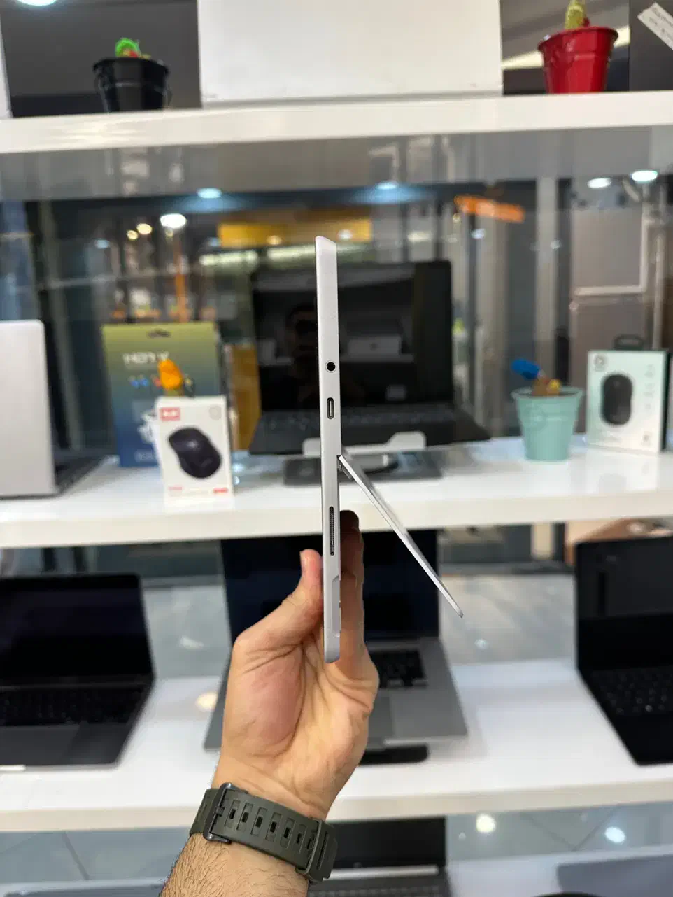 Surface Pro Go2|رایانه همراه|شیراز, ملاصدرا|دیوار