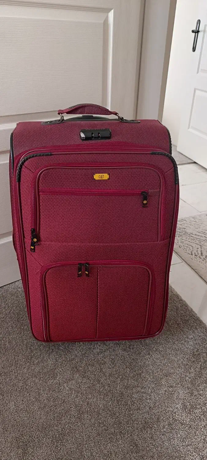 چمدان در حد نو در دو سایز بزرگ و متوسط|کیف، کفش، کمربند|پردیس, فاز ۱۱|دیوار