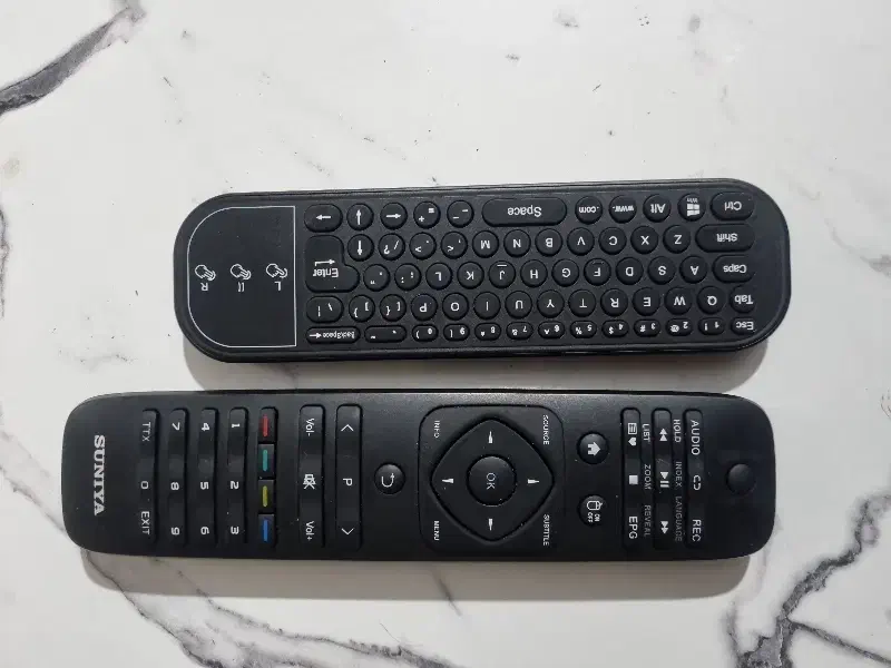 تلوزیون ال ای دی 4k سونیا شکسته|تلویزیون و پروژکتور|کرج, حصارک بالا|دیوار