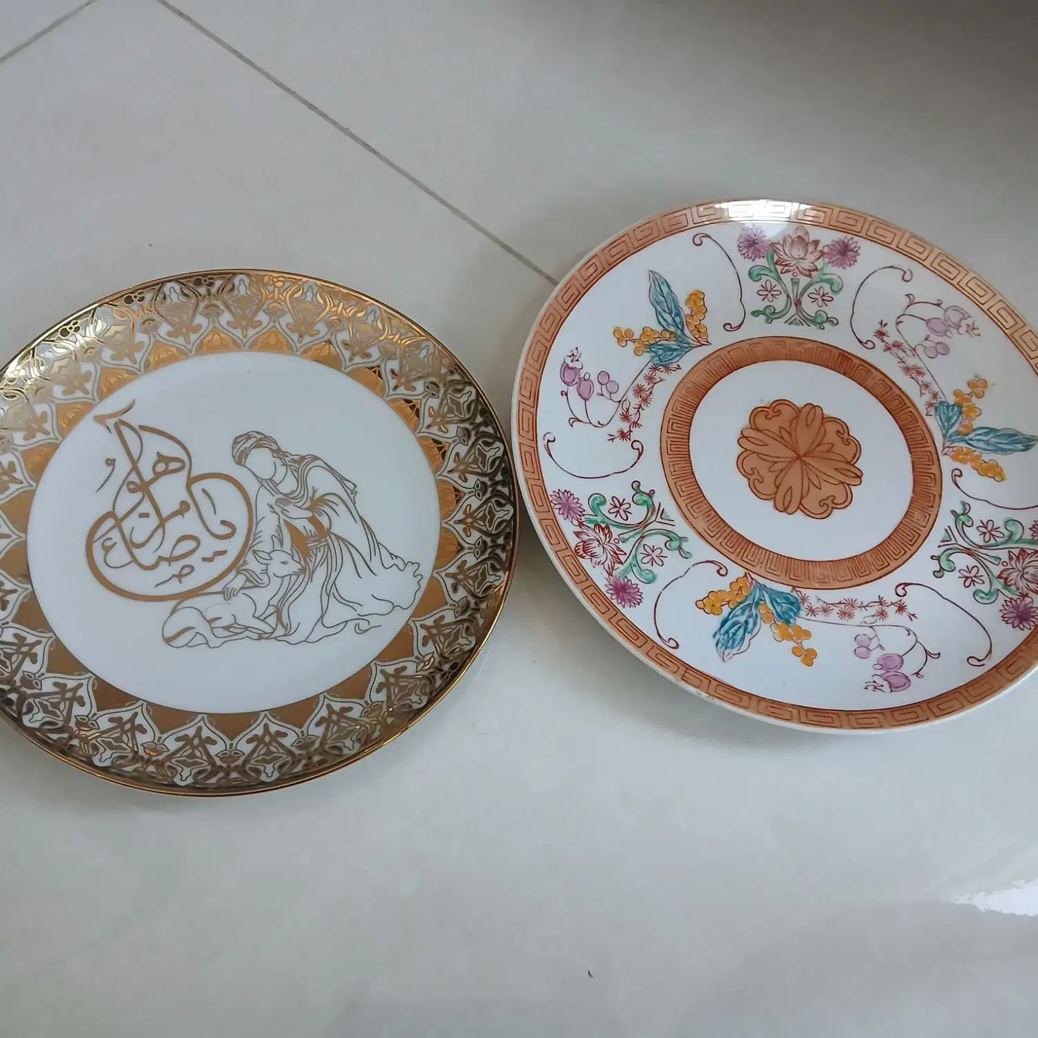 دوعدد بشقاب قدیمی دکوری محدوده رودکی|کلکسیون اشیاء عتیقه|ارومیه, |دیوار