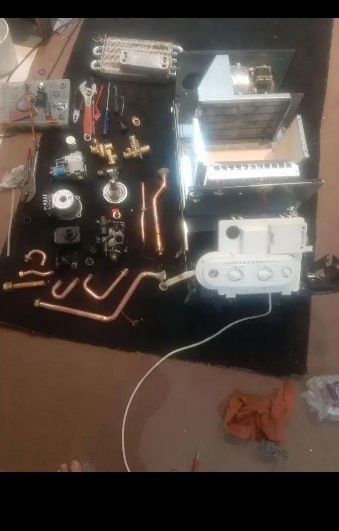 نصب وتعمرات انواع پکیج|آبگرمکن، پکیج، شوفاژ|ارومیه, |دیوار