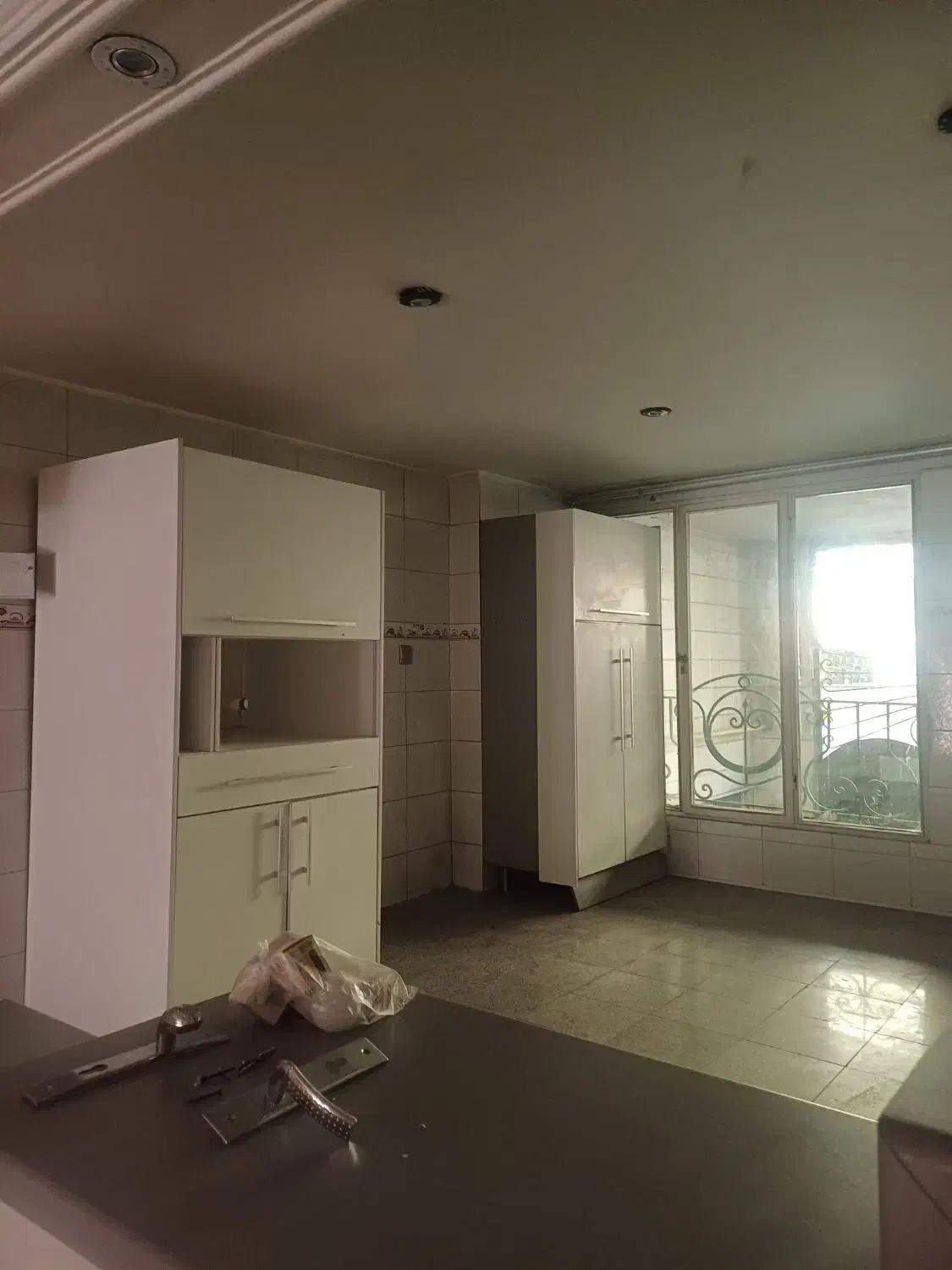 ۱۰۷ متری / دوخوابه / تک واحدی