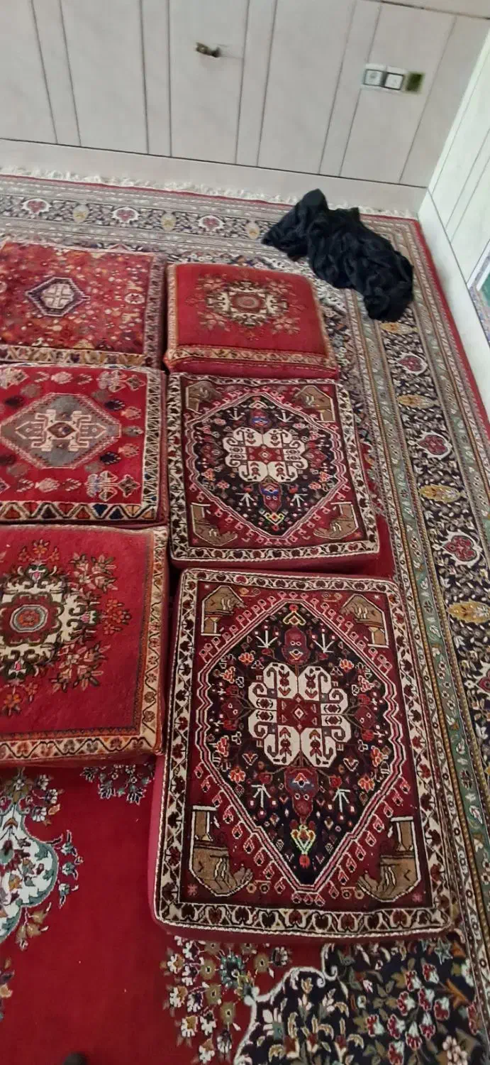 پشتی صنعتی قشقایی|پشتی|مرودشت, استادیوم‎|دیوار