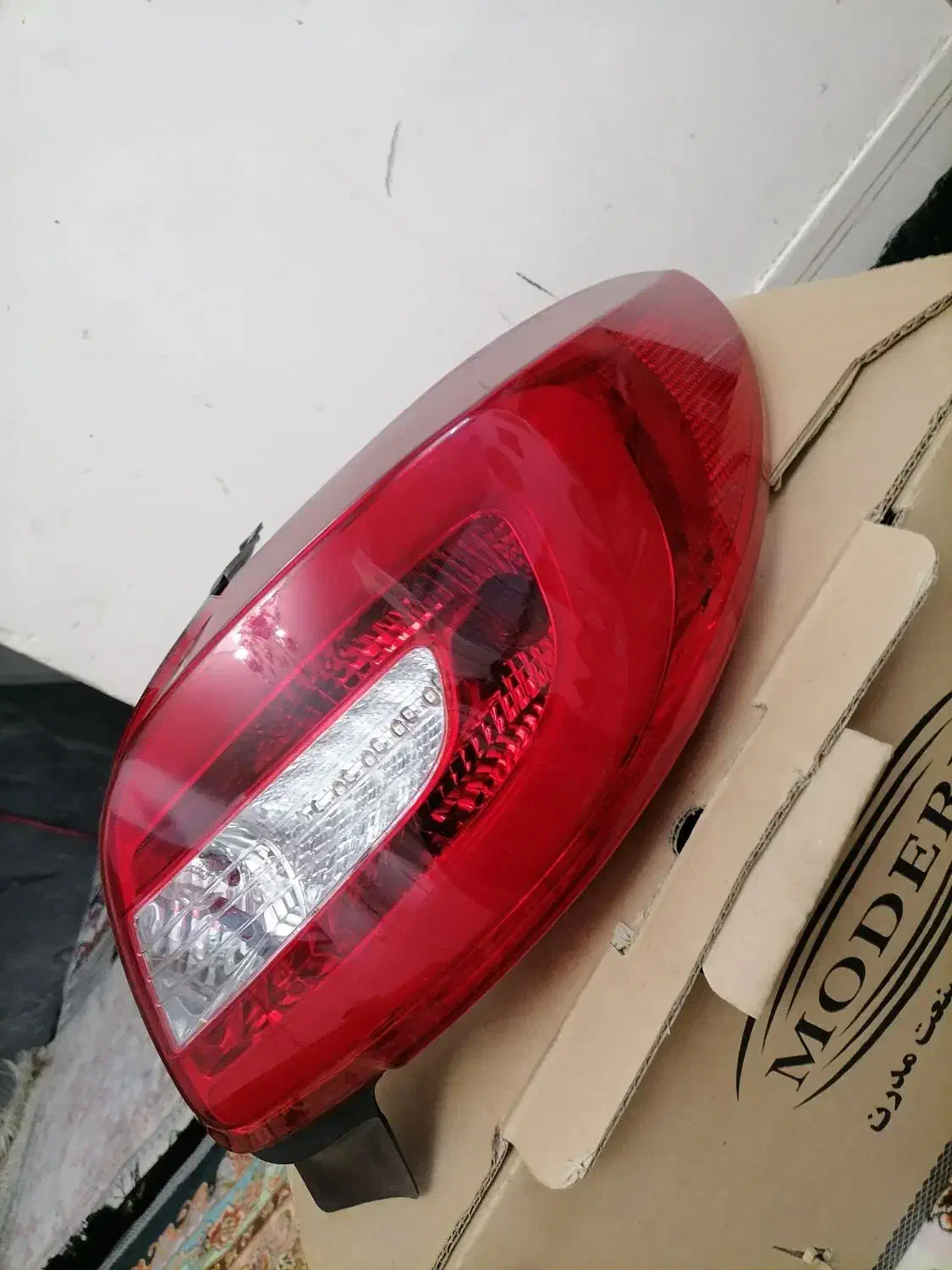 چراغ ۲۰۷ سالم یک ماه کار کرده|قطعات یدکی و لوازم جانبی|تهران, خلیج فارس|دیوار