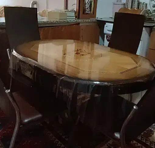 میز ناهار خوری|میز و صندلی غذاخوری|شیراز, کوشک میدان|دیوار