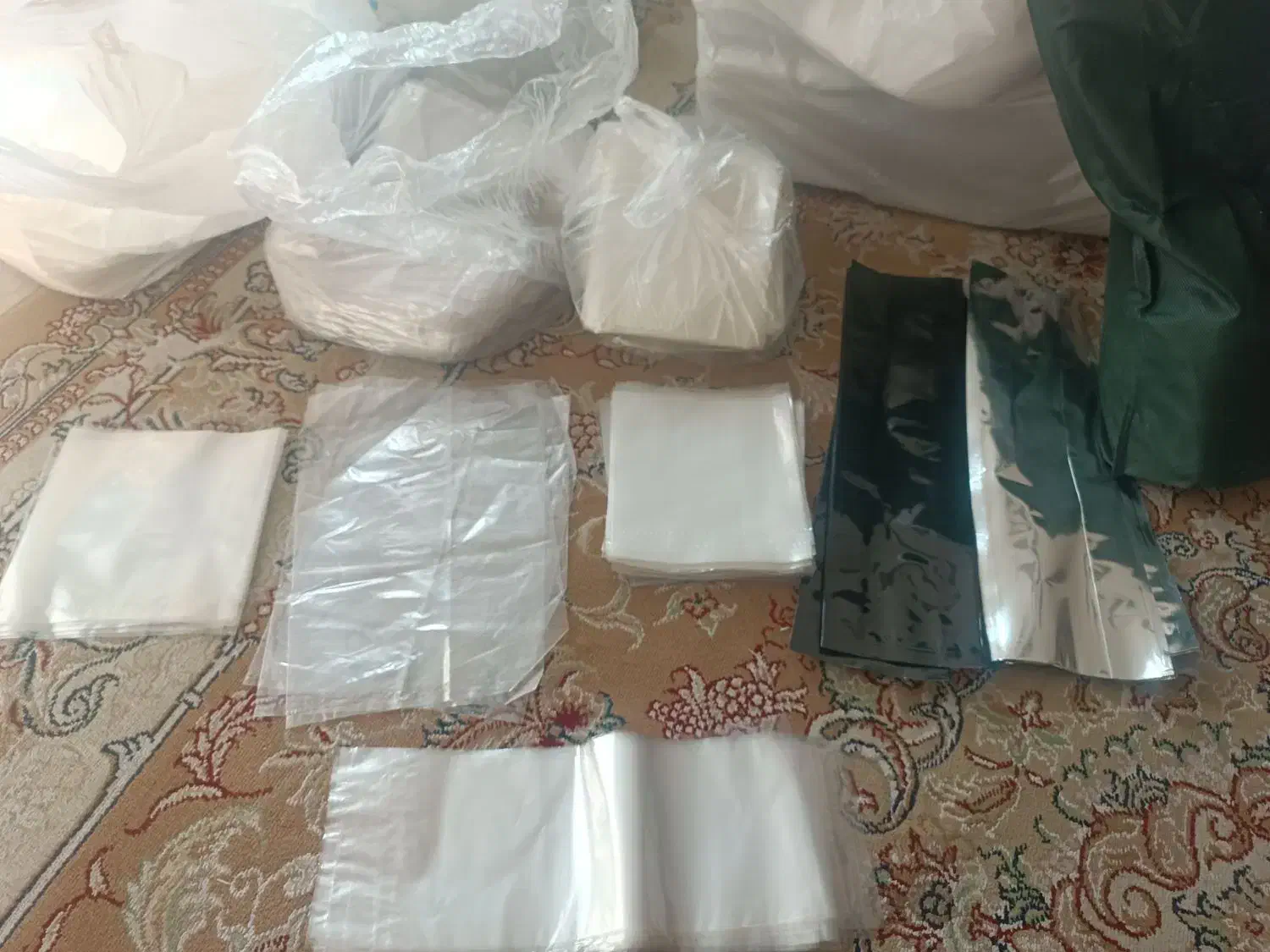 نایلون و سلیفون مناسب بسته‌بندی|ظروف نگهدارنده، پلاستیکی، یک‌بارمصرف|تهران, نیروی هوایی (پیروزی)|دیوار