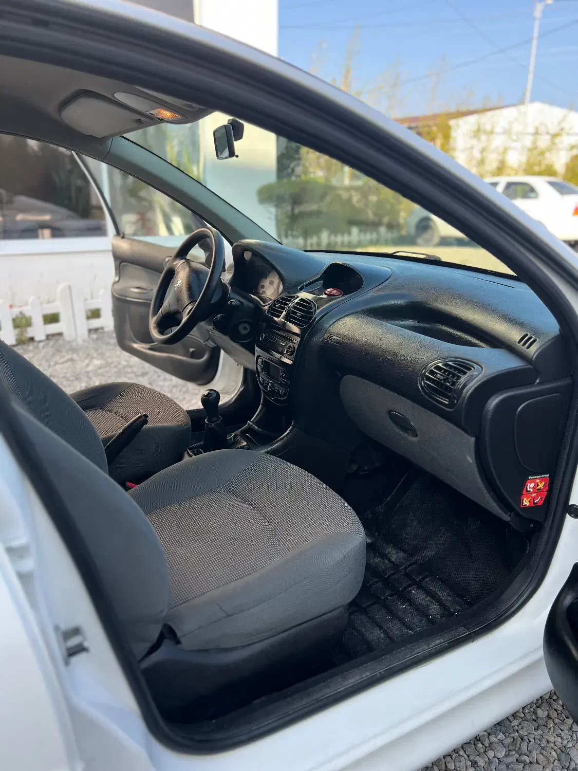 ۲۰۶مدل ۹۸|خودرو سواری و وانت|دالخانی, |دیوار