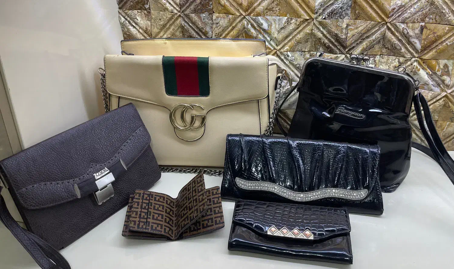 کیف فقط ۴۵ت|کیف، کفش، کمربند|مرند, |دیوار