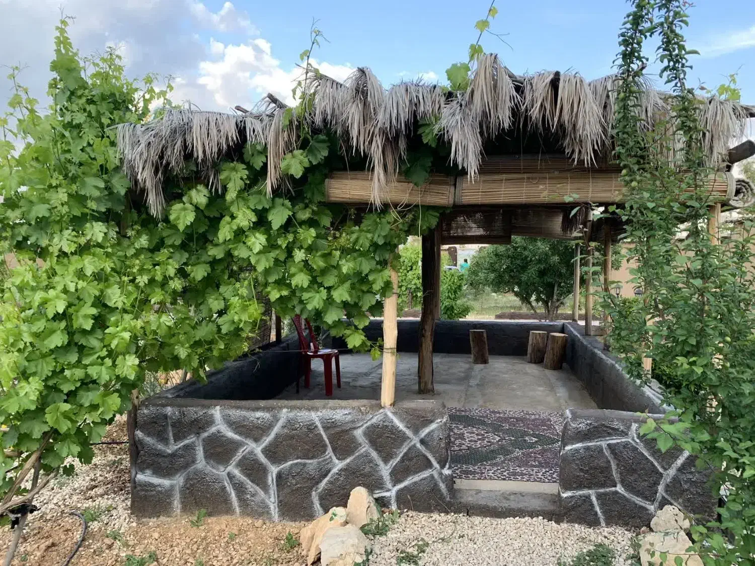 اجاره باغ|اجارهٔ کوتاهمدت ویلا و باغ|شیراز, داریون|دیوار