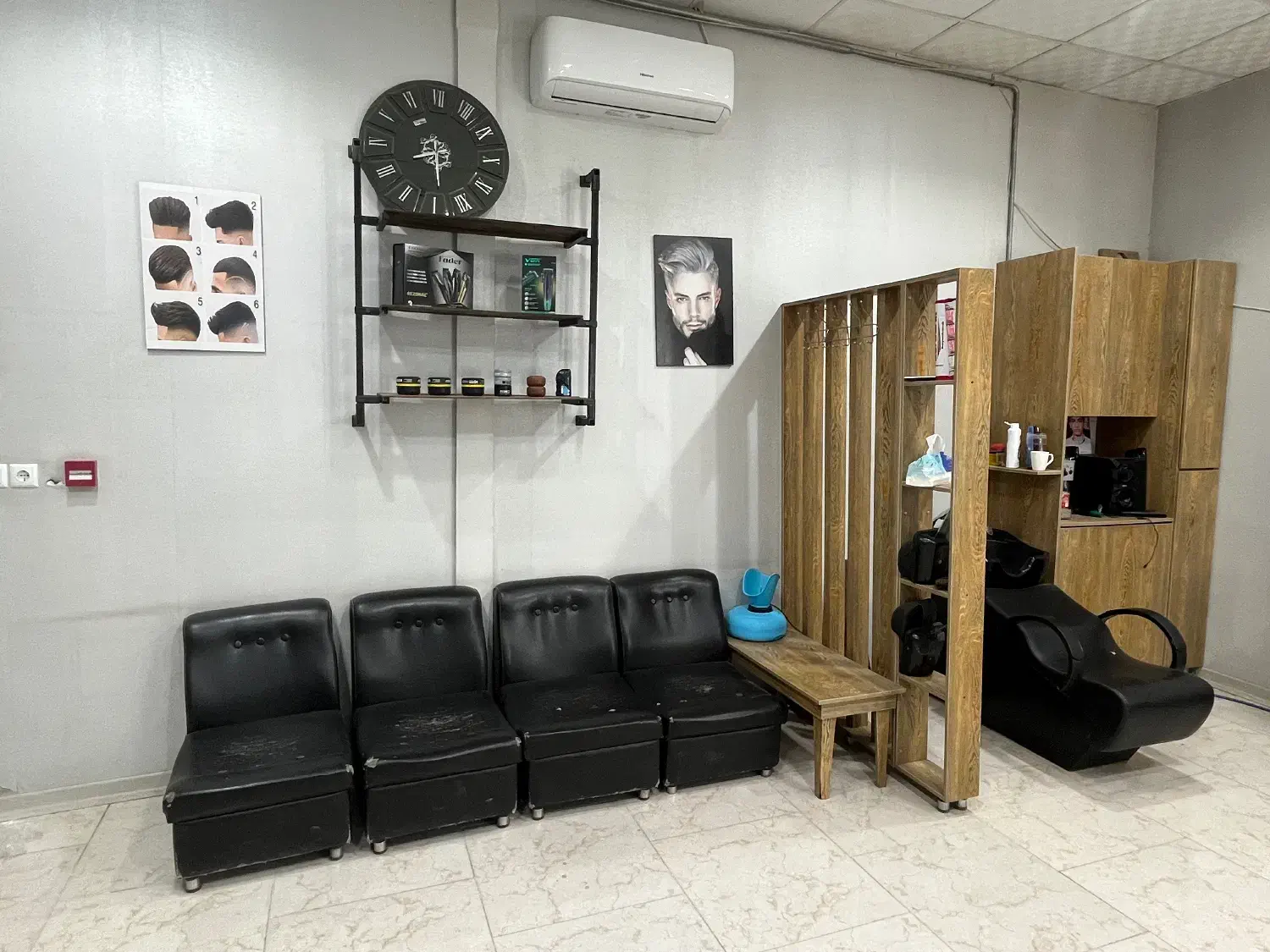 دکور تمیز فروشی|آرایشگاه و سالن‌های زیبایی|تربت‌حیدریه, کاشانی|دیوار