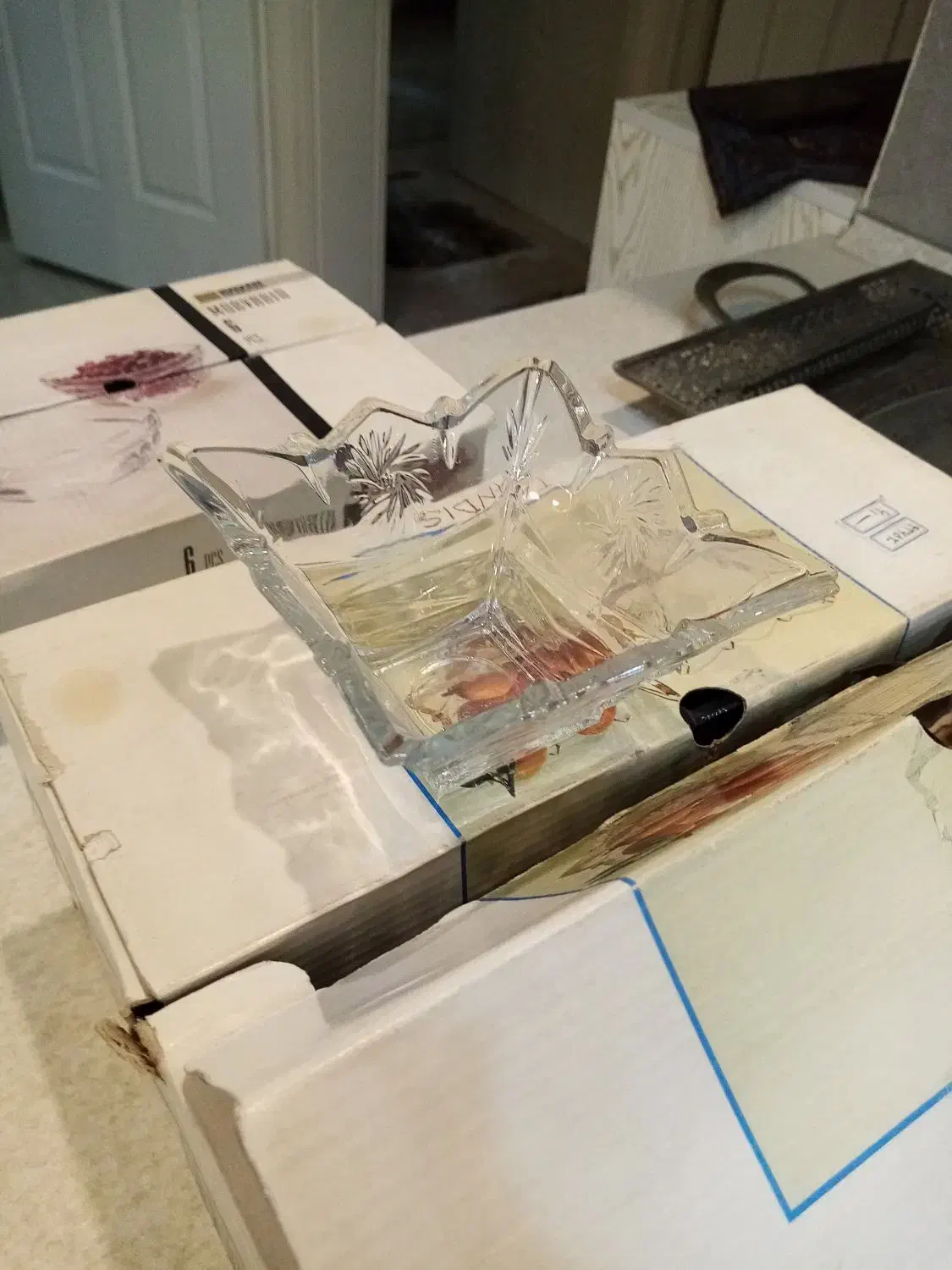 بشقاب‌|ظروف سرو و پذیرایی|تهران, خاک سفید|دیوار