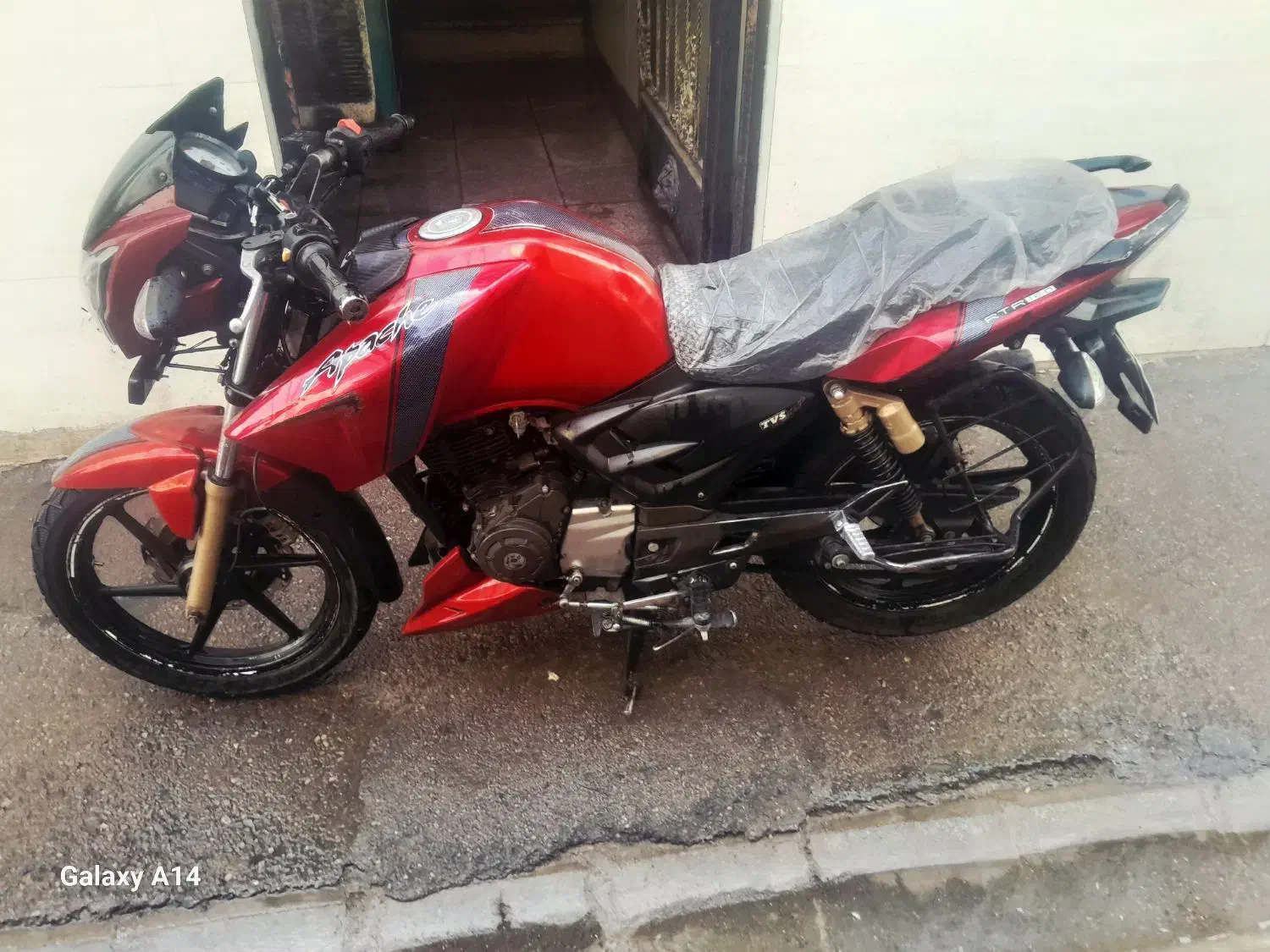 آپاچی 180 آلبالویی|موتورسیکلت|مشهد, کوی ولیعصر|دیوار