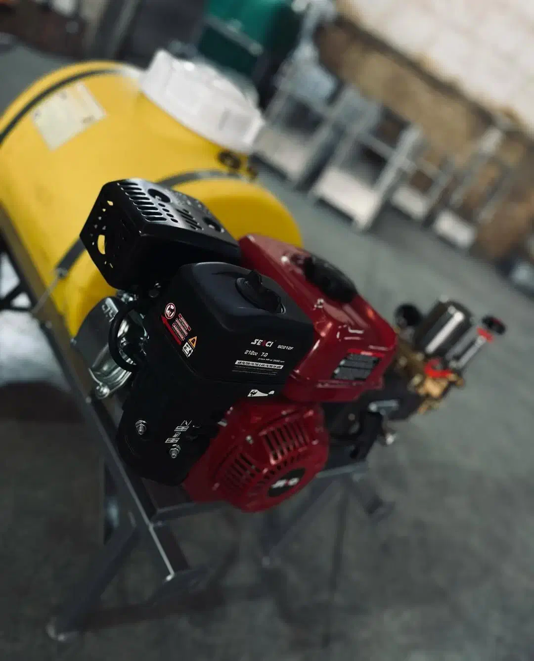 سمپاش فرغونی زنبه ای ای سی تو وارداتی بالوازم کامل|ماشین‌آلات صنعتی|تهران, شهید رجایی|دیوار