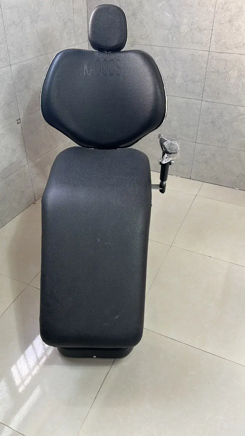 صندلی برقی آرایشگاهی کادوس|آرایشگاه و سالن‌های زیبایی|آمل, |دیوار