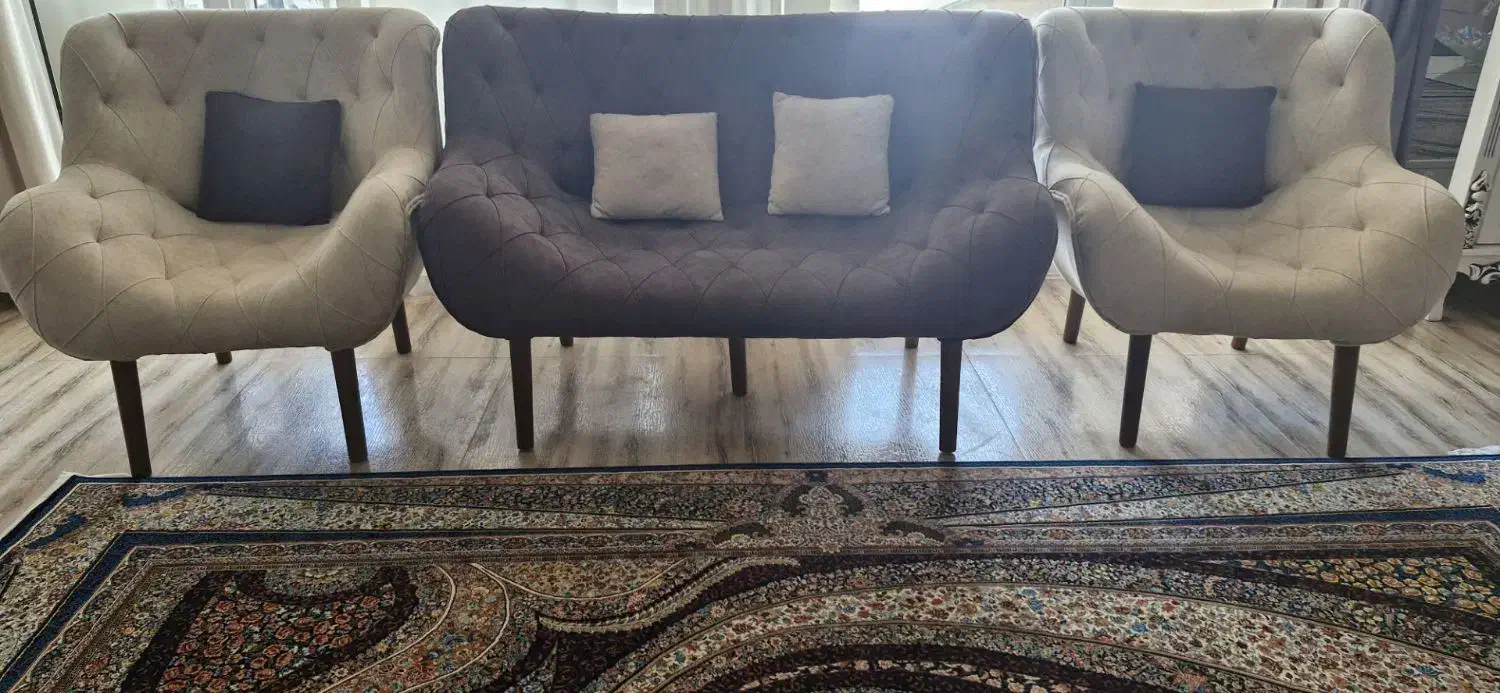 مبل راحتی قایقی ۷ نفره با جلو مبلی و عسلی در حد نو|مبلمان خانگی و میز عسلی|صائین قلعه, |دیوار